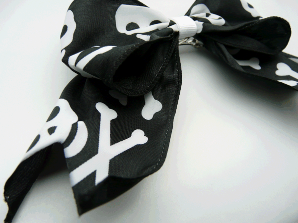 Large Jolly Roger Bow - Image 2