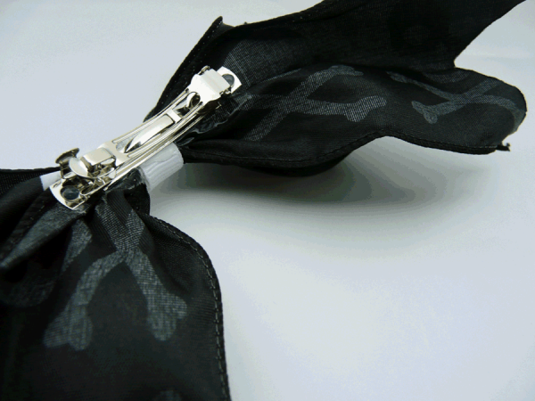 Large Jolly Roger Bow - Image 3