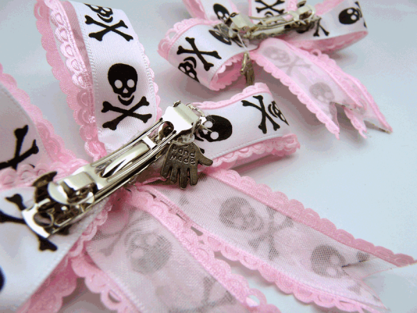 Picot Jolly Roger bow - Image 3