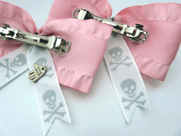 Ruffled Jolly Roger Bow - Image 3