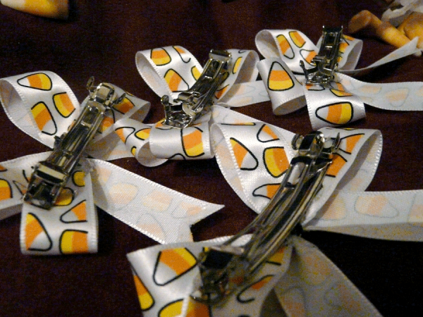 Fat White Candy Corn Bow - Image 3