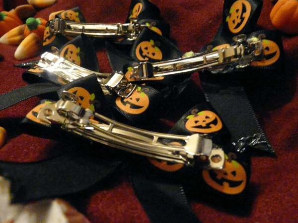 Fat Black Pumpkin Bow - Image 3