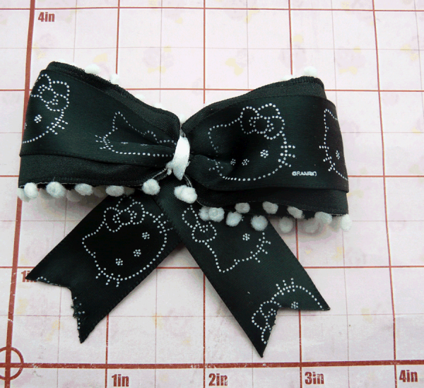 Pom Pom Hello Kitty Bow - Image 5