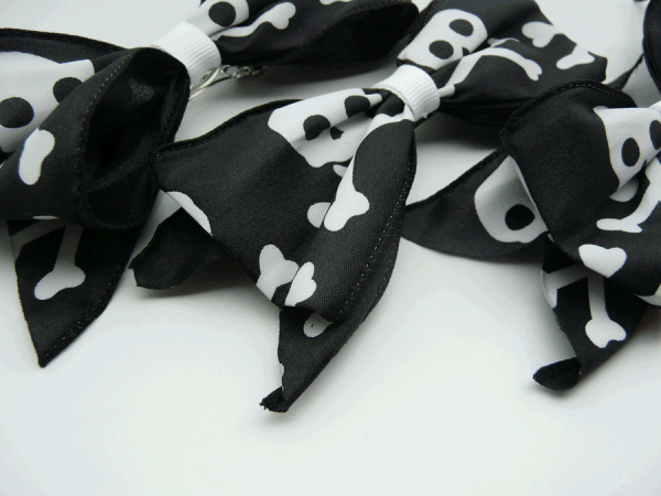 Med Jolly Roger bow - Image 2