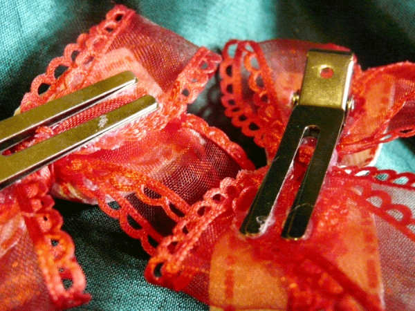 Red picot snowflake bow - Image 3
