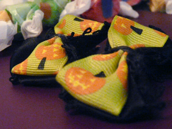 Small Pumpkin Bow - Image 2