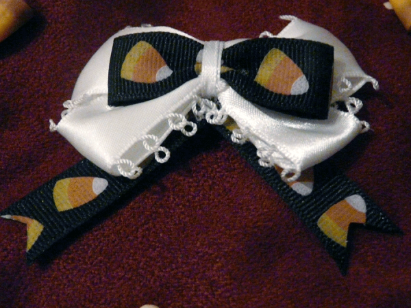 Big Black Candy Corn Bow - Image 2