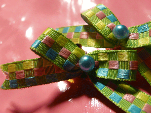 Digital green clasp bow - Image 2