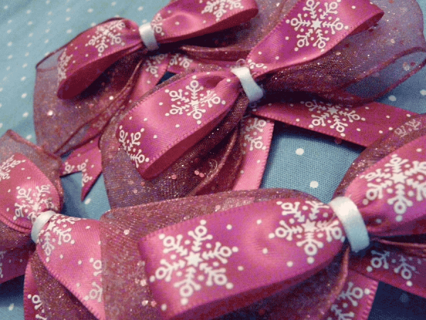 Pink Snow Flake bow - Image 2