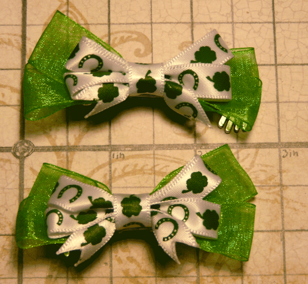 Dark Shamrock Bow - Image 4