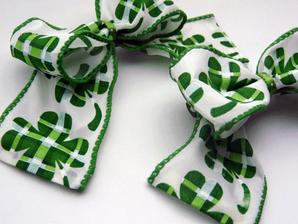 Med Shamrock bow - Image 2