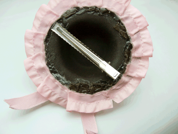 Meltly chocolate hat - Image 3