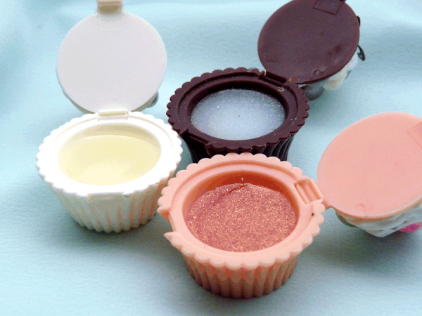 Cup Cake lipgloss 1 - Image 4