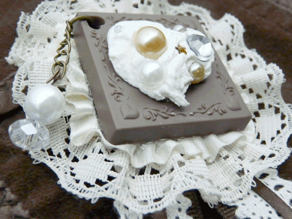 Chocolate Square Rosette - Image 2